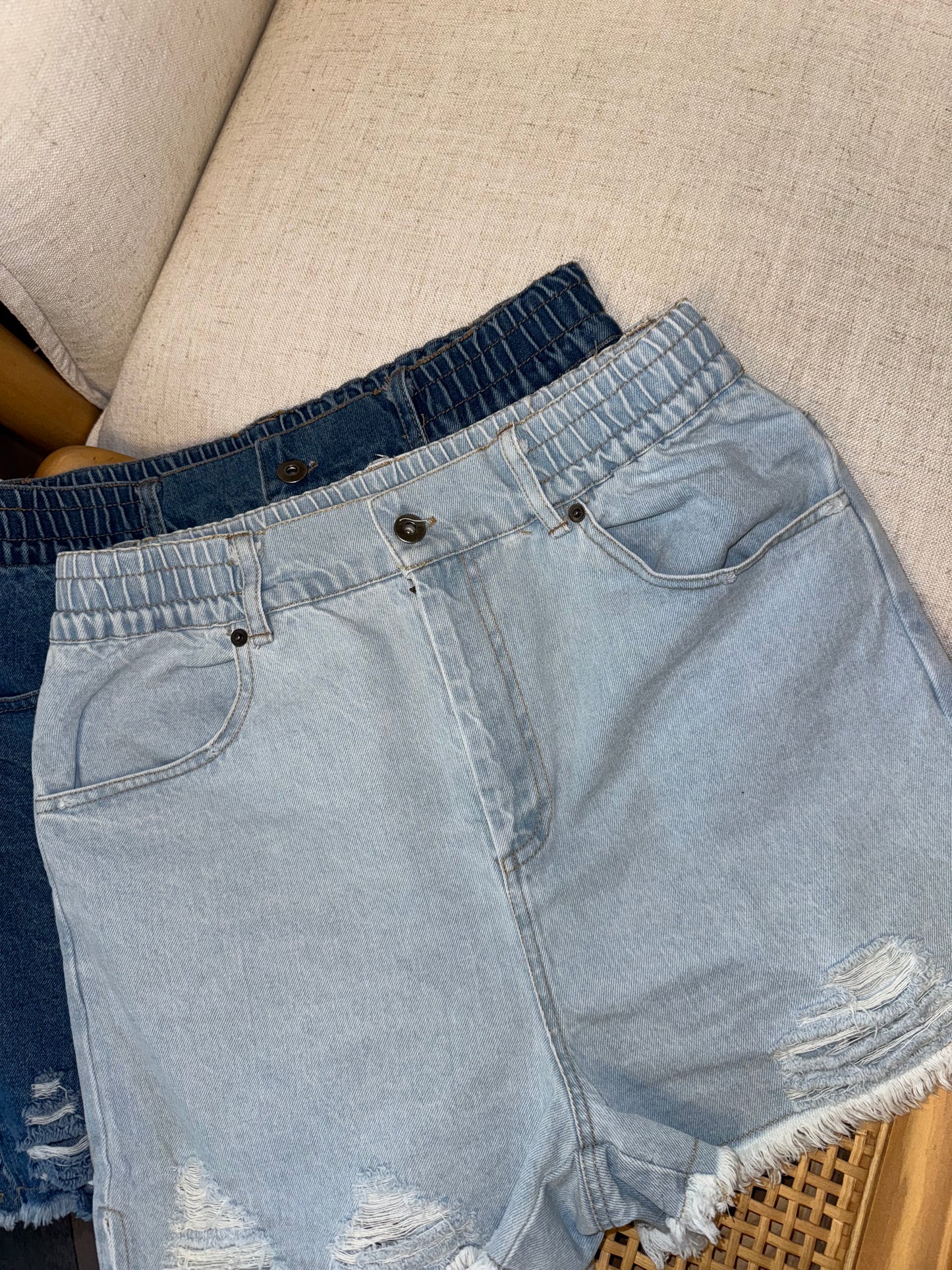 Chloe High-Waisted  Denim Shorts *LT INDIGO*